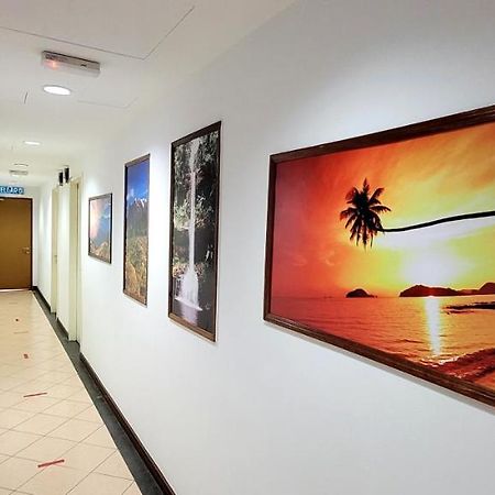 Api-Api Guesthouse Kota Kinabalu Buitenkant foto