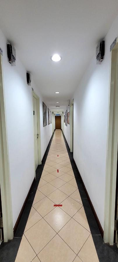 Api-Api Guesthouse Kota Kinabalu Buitenkant foto