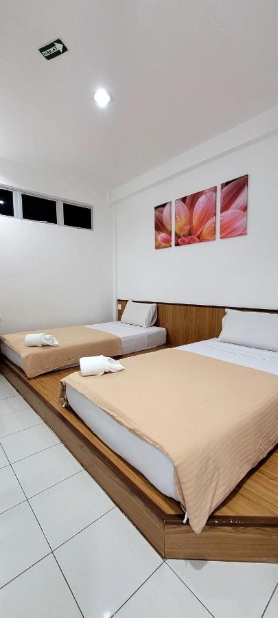 Api-Api Guesthouse Kota Kinabalu Buitenkant foto