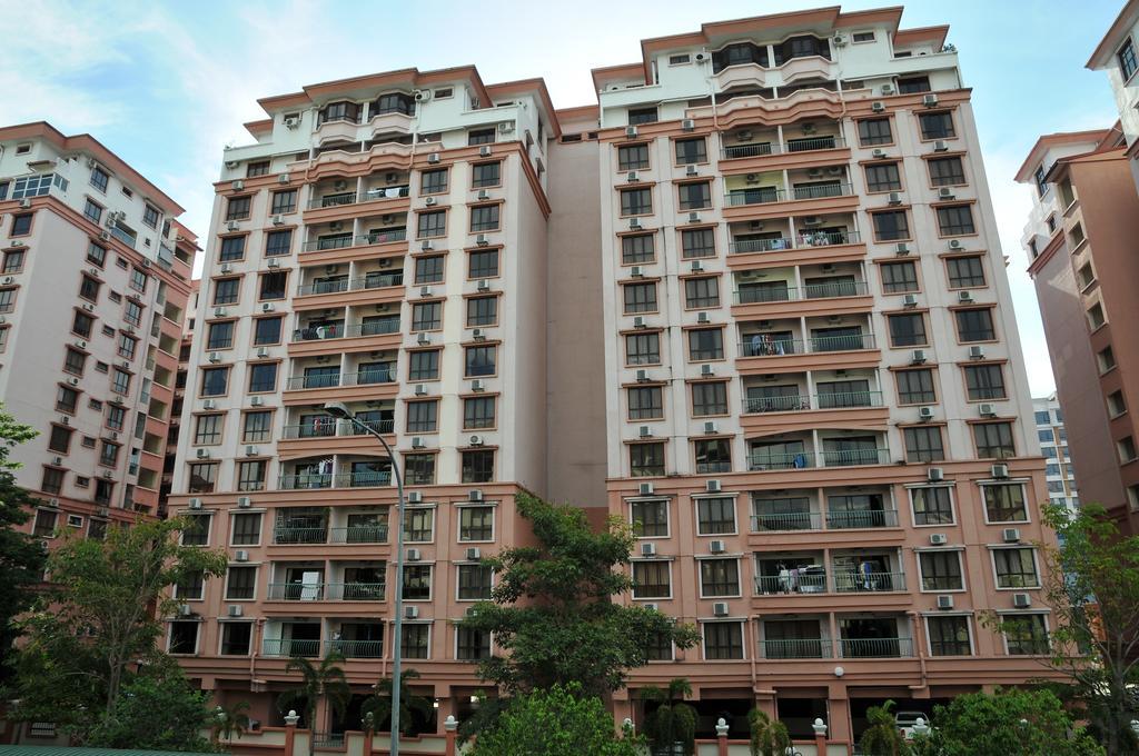 Api-Api Guesthouse Kota Kinabalu Buitenkant foto