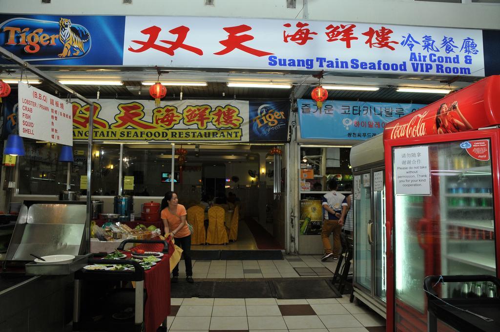 Api-Api Guesthouse Kota Kinabalu Buitenkant foto